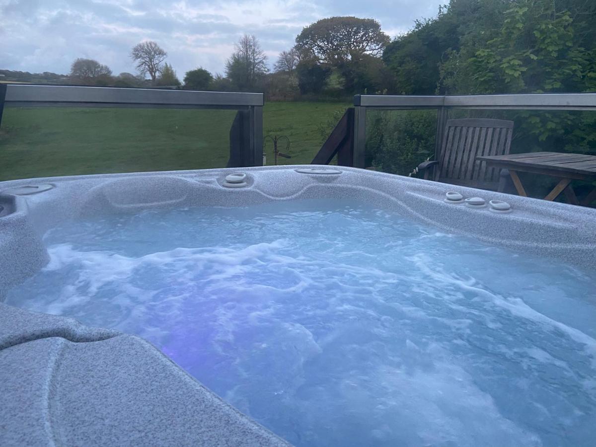 Countryside Retreat With Private Hot Tub Apartment *